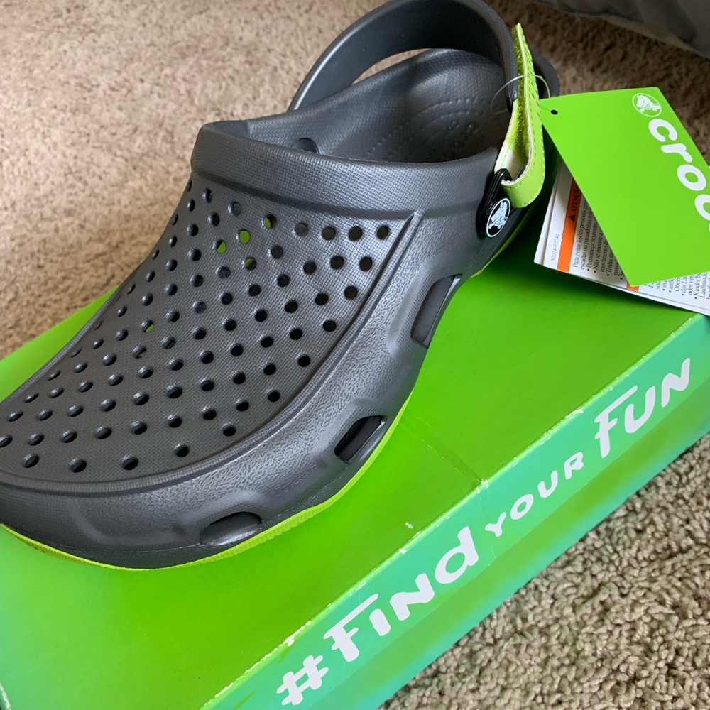 NWT swiftwater deck clog Crocs